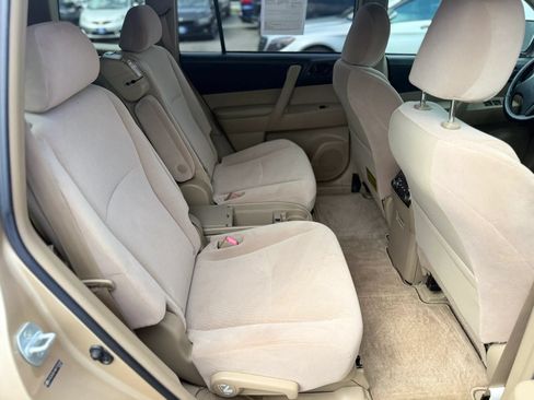 Used 2010 Toyota Highlander 2WD image 17