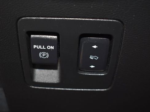 Used 2020 Ford F150 Lariat w/ Equipment Group 502A Luxury image 17