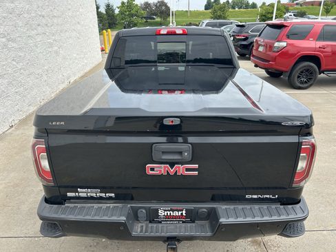 Used 2017 GMC Sierra 1500 Denali w/ Denali Ultimate Package AWD/4WD image 21