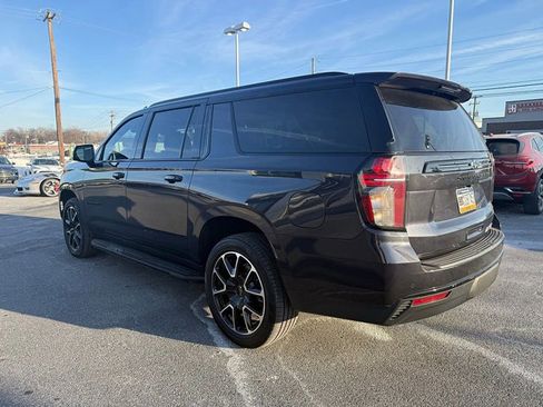 Used 2023 Chevrolet Suburban RST w/ Luxury Package image 6