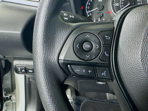 Used 2022 Toyota Corolla LE w/ LE Convenience Package FWD image 16