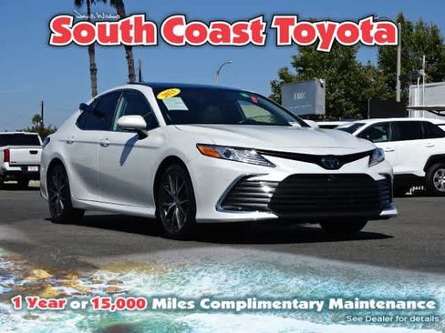 Used 2023 Toyota Camry XLE w/ Navigation Package FWD image 1