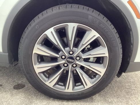 Used 2022 Lincoln Corsair Reserve w/ Equipment Group 201A image 9