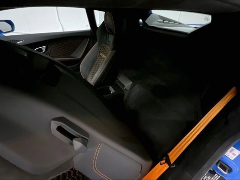 Used 2023 Lamborghini Huracan Tecnica image 27