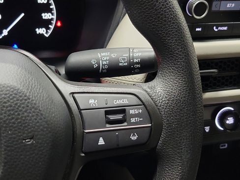 Certified 2025 Honda HR-V LX image 24