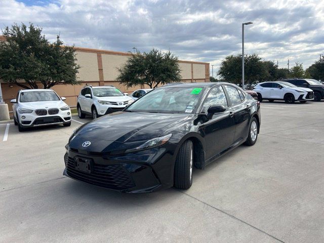 Used 2025 Toyota Camry LE w/ Convenience Package FWD image 8