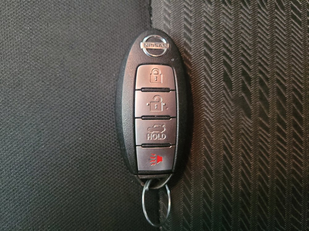 Used 2021 Nissan Versa SV FWD image 32