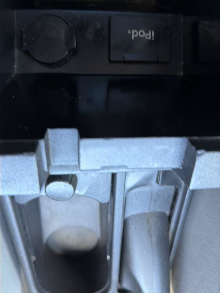 Used 2011 Nissan Sentra 2.0 S FWD image 41