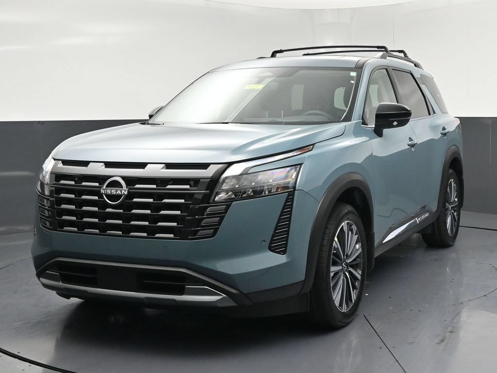 New 2026 Nissan Pathfinder Platinum w/ Accent Package AWD/4WD image 3