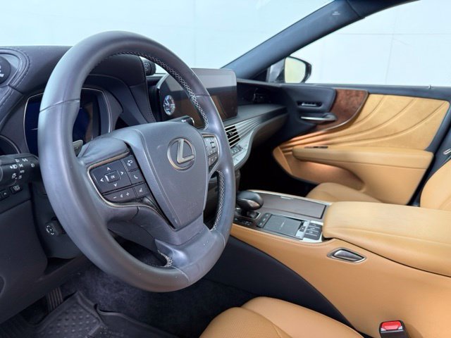 Used 2021 Lexus LS 500 RWD image 5
