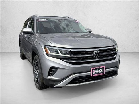 Used 2022 Volkswagen Atlas SEL AWD/4WD image 3