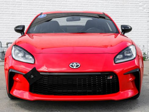 Used 2024 Toyota GR86 Premium RWD image 4