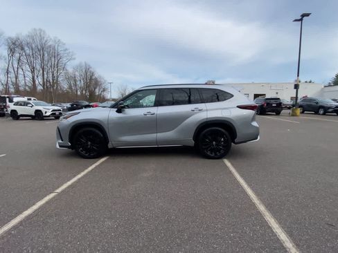 Certified 2025 Toyota Highlander XSE AWD/4WD image 7