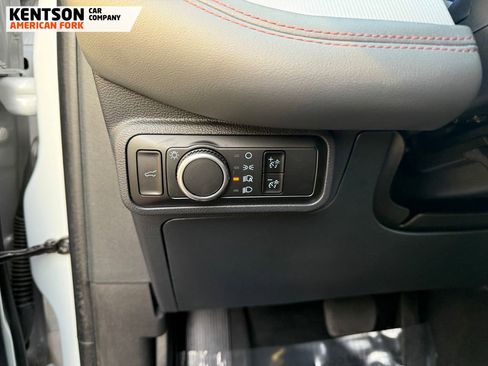 Used 2025 Ford Explorer Active image 20