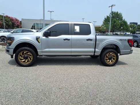 Used 2024 Ford F150 STX AWD/4WD image 9