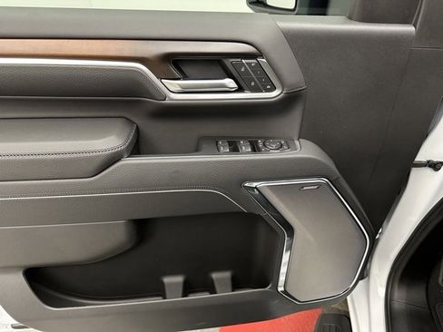 New 2026 GMC Sierra 3500 Denali w/ Denali Reserve Package image 18