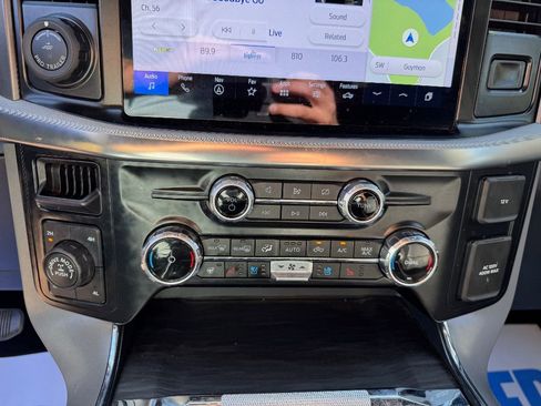 Used 2024 Ford F150 Lariat w/ FX4 Off-Road Package image 16