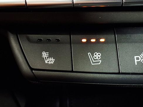 Used 2023 Cadillac XT4 Sport FWD image 13