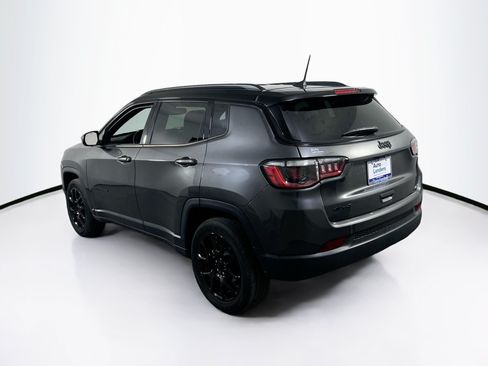 Used 2022 Jeep Compass Latitude w/ Convenience Group AWD/4WD image 7