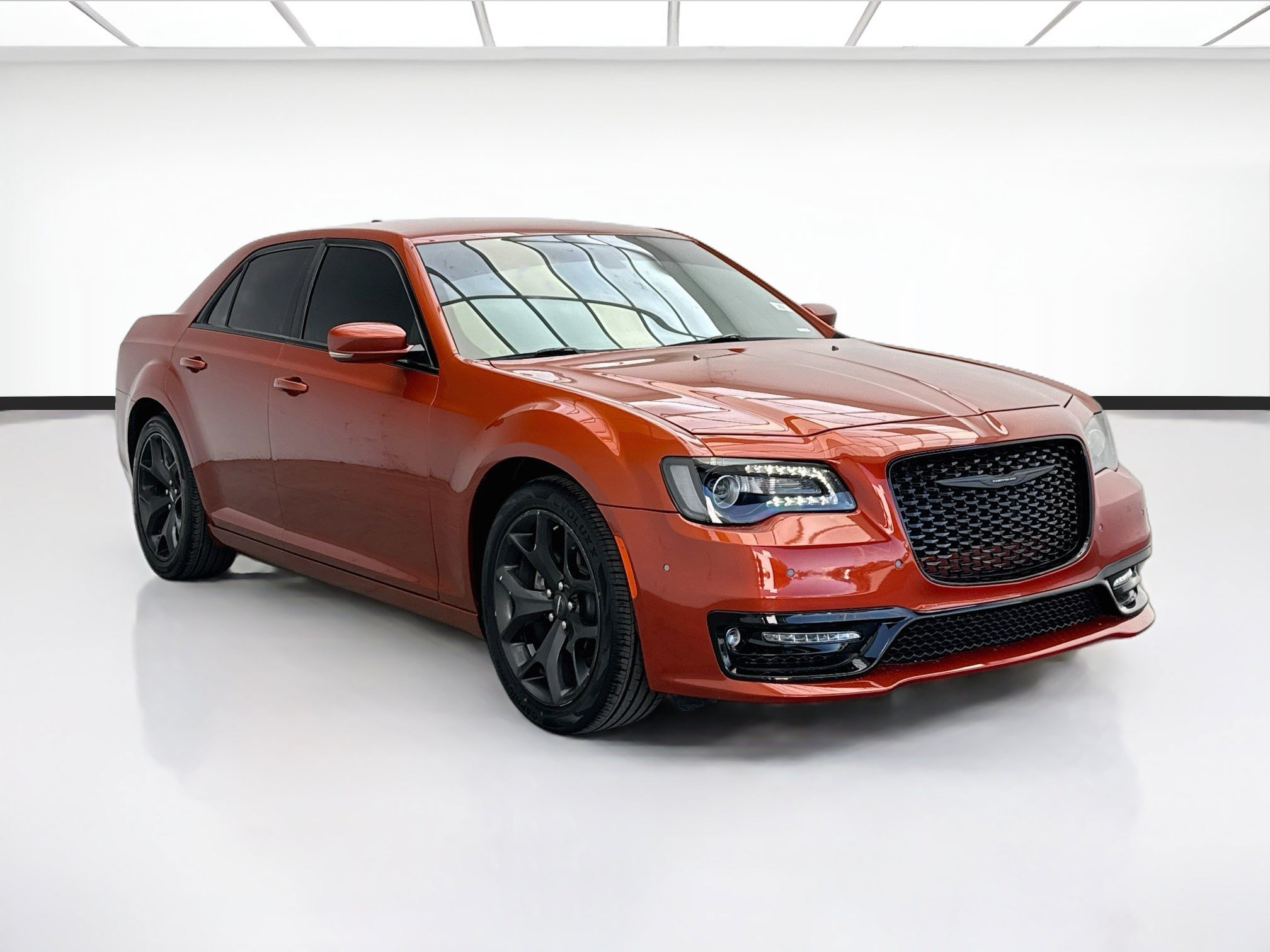 Used 2021 Chrysler 300 S RWD image 3
