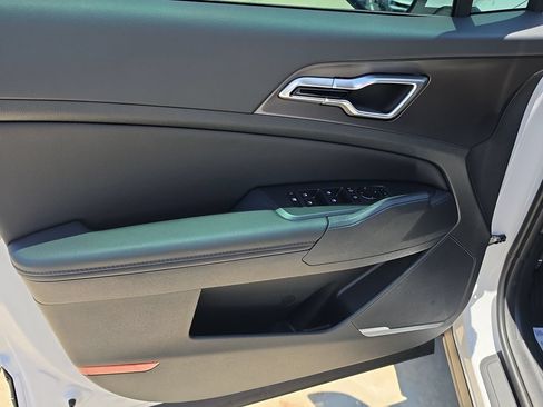 New 2026 Kia Sportage EX AWD/4WD image 18