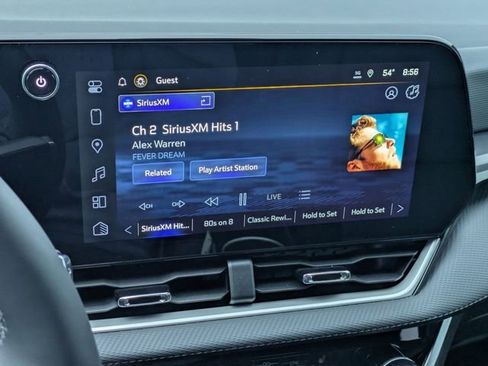 New 2026 Chevrolet Equinox LT FWD image 17