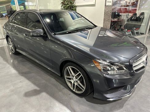 Used 2016 Mercedes-Benz E 350 4MATIC Sedan image 11