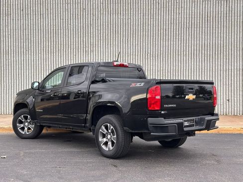 Used 2015 Chevrolet Colorado Z71 AWD/4WD image 3