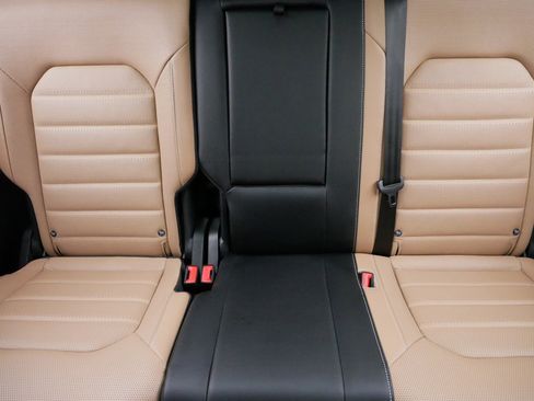 Certified 2025 Volkswagen Atlas Cross Sport SEL R-Line image 13