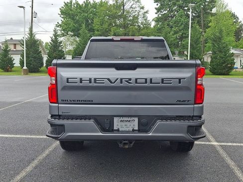 Used 2022 Chevrolet Silverado 1500 RST w/ LPO, Blackout Package AWD/4WD image 5