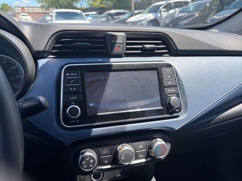 Used 2025 Nissan Versa SV FWD image 20