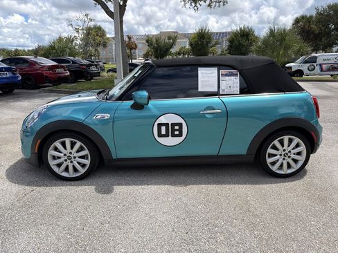 Used 2020 MINI Cooper S w/ Signature Upholstery Package FWD image 6