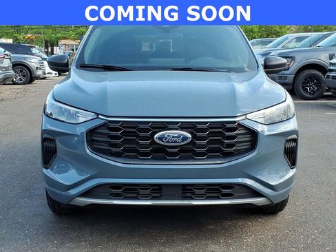 Used 2023 Ford Escape ST-Line w/ Tech Pack #1 AWD/4WD image 8