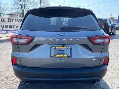 Used 2025 Ford Escape ST-Line Select AWD/4WD image 3