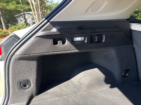 Used 2022 Buick Envision Essence w/ Safety Package image 15