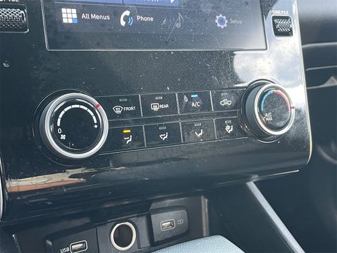 Used 2023 Hyundai Santa Cruz SE image 26