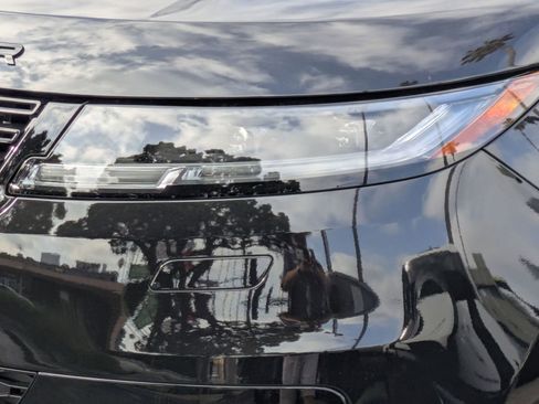 New 2026 Land Rover Range Rover Sport Dynamic SE AWD/4WD image 10