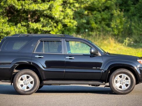 Used 2007 Toyota 4Runner Sport AWD/4WD image 7