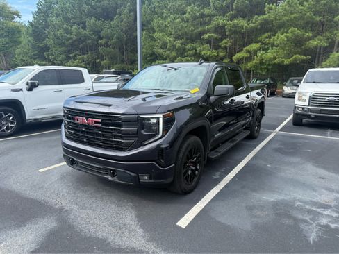 Used 2025 GMC Sierra 1500 Elevation RWD image 1