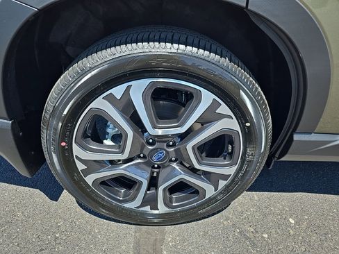 New 2025 Subaru Ascent Limited w/ Popular Package #1 image 9