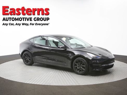Used 2023 Tesla Model 3 Standard Range image 42
