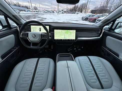 Used 2024 Rivian R1S Adventure image 21