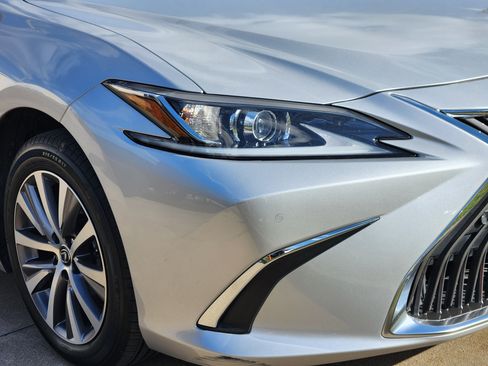 Used 2020 Lexus ES 350 w/ Premium Package image 8