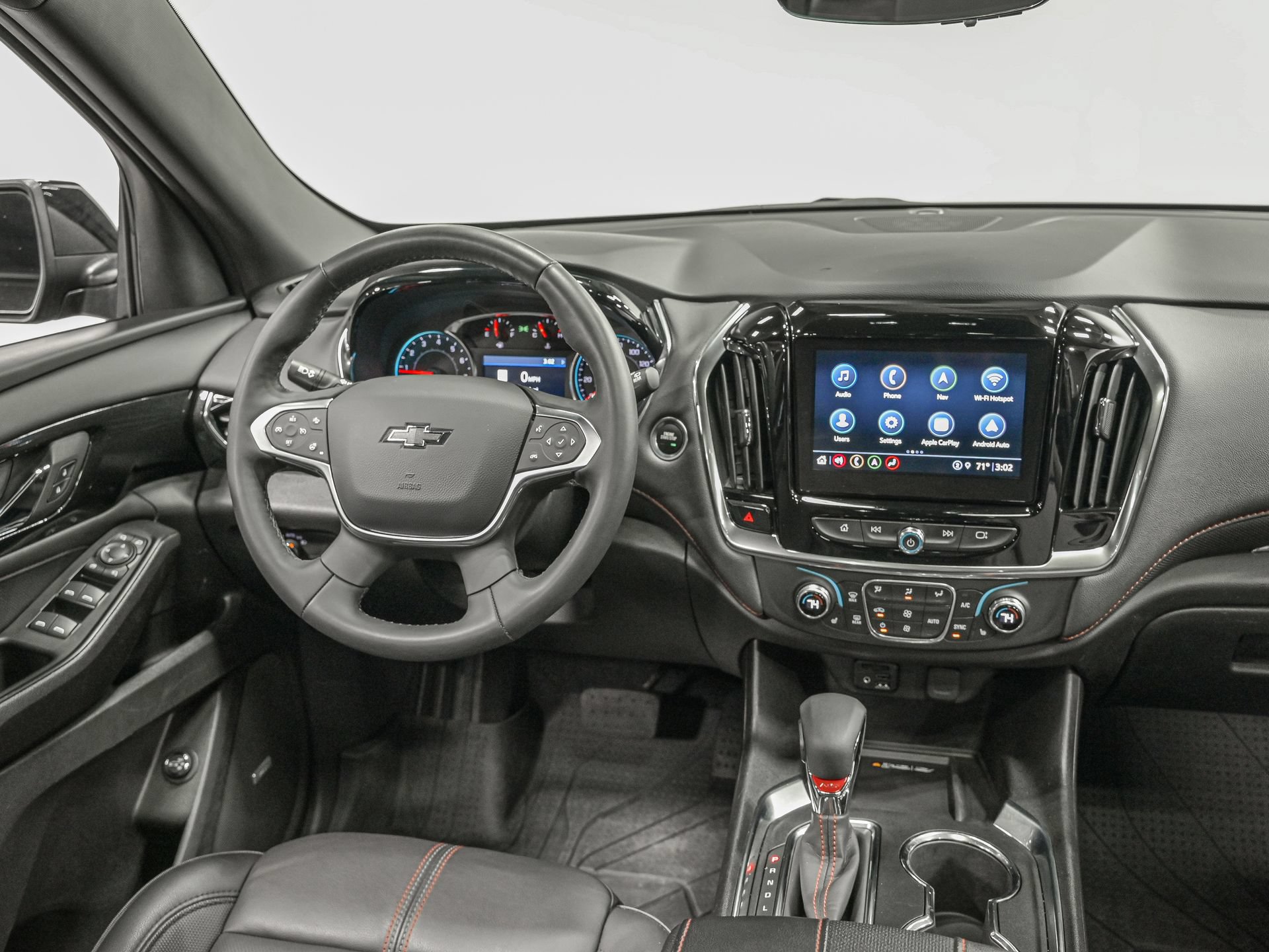 Used 2023 Chevrolet Traverse RS AWD/4WD image 30