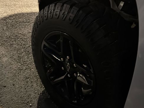 Used 2023 Chevrolet Silverado 1500 LT Trail Boss w/ Protection Package image 10