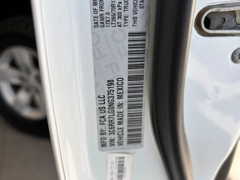 Used 2015 RAM 1500 Big Horn AWD/4WD image 31