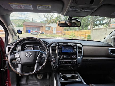 Used 2016 Nissan Titan Platinum Reserve AWD/4WD image 14