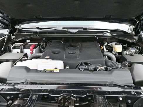 Used 2026 Toyota Tundra Limited AWD/4WD image 33
