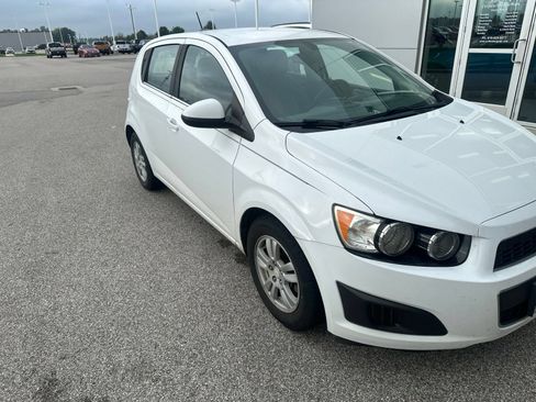 Used 2015 Chevrolet Sonic LT FWD image 4