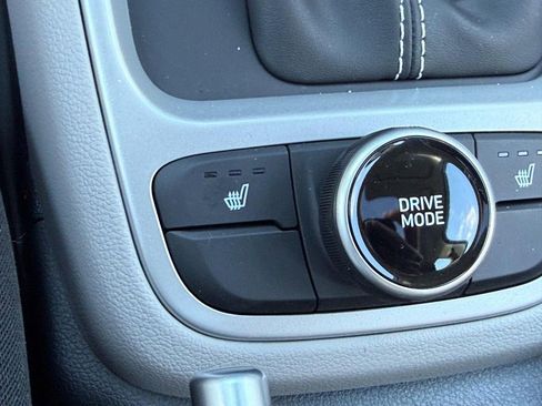 New 2026 Hyundai Venue SEL image 15